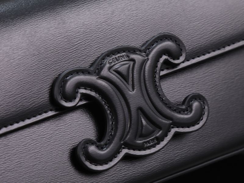 Ce1i*e triomphe bags